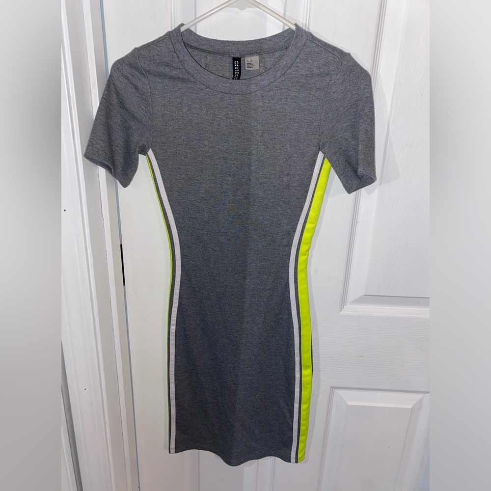 Divided extra small dress